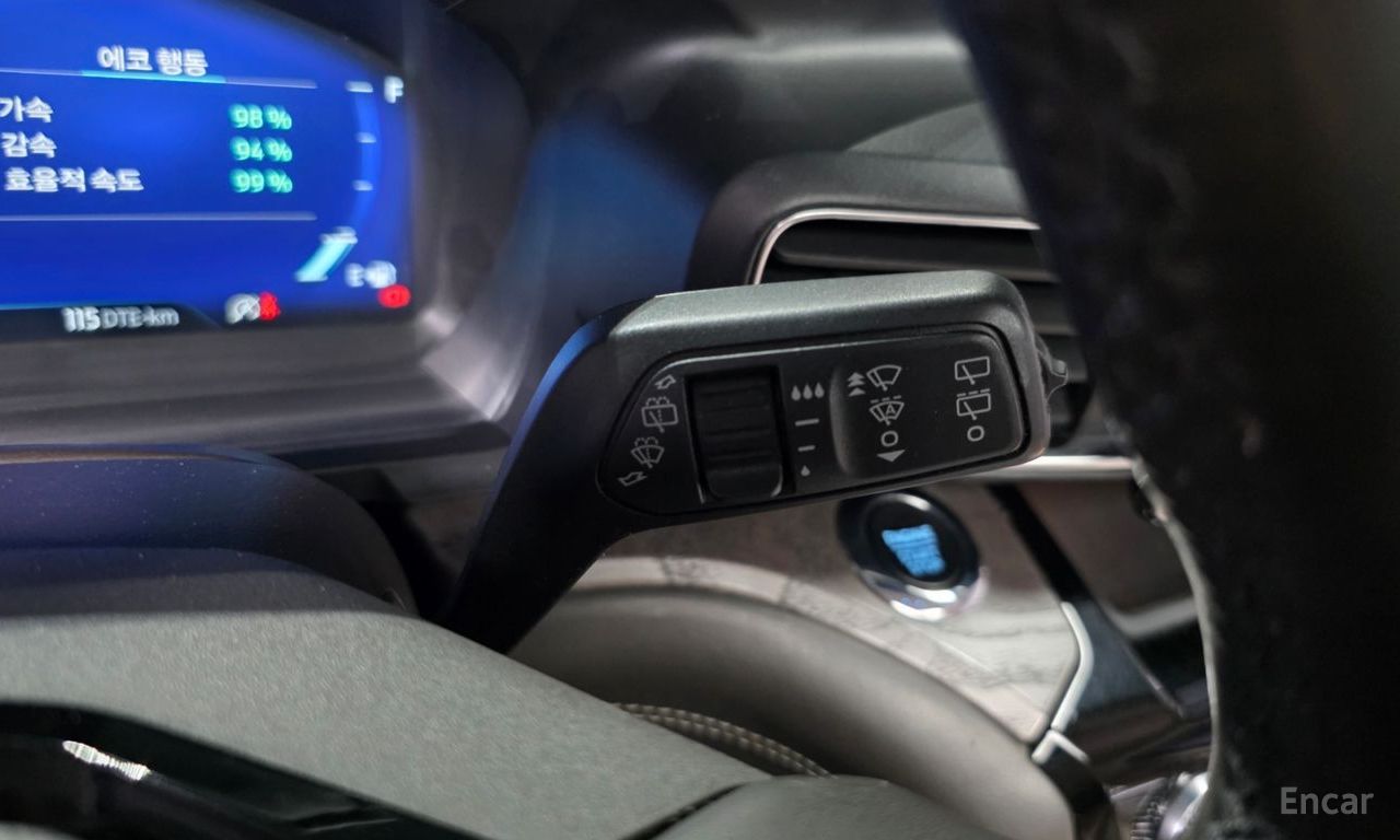 Ford Explorer 6th generation 3.0 Platinum 4WD 2022