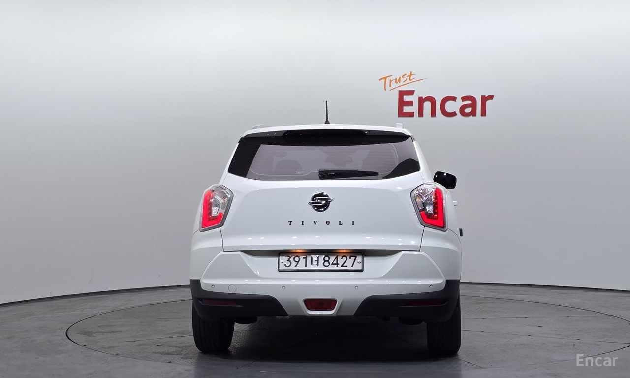 KG Mobility (Ssangyong) Tivoli VX 2WD 2017