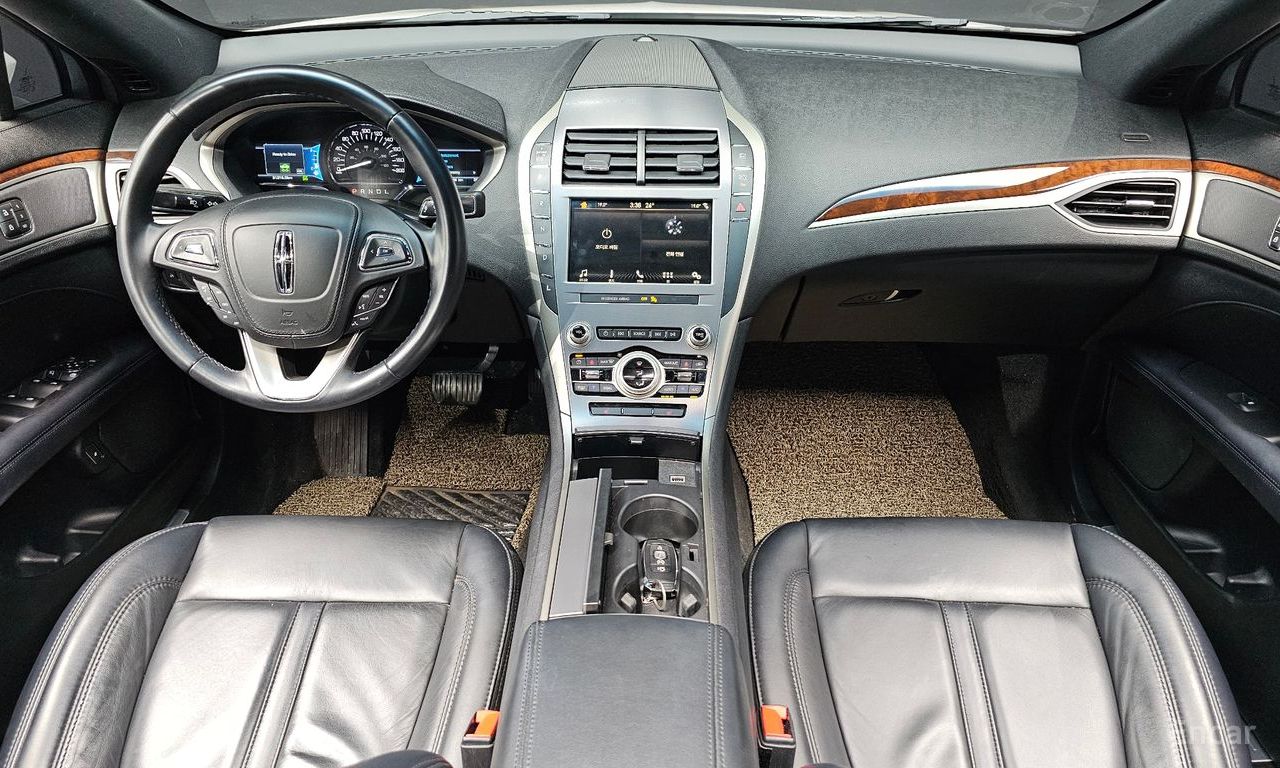 Lincoln New MKZ Hybrid 2019