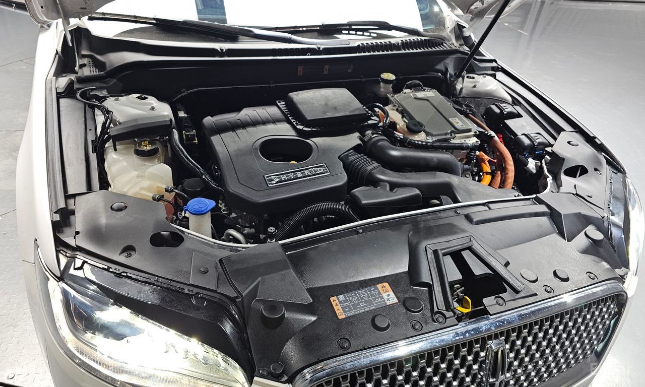 Lincoln New MKZ Hybrid 2019