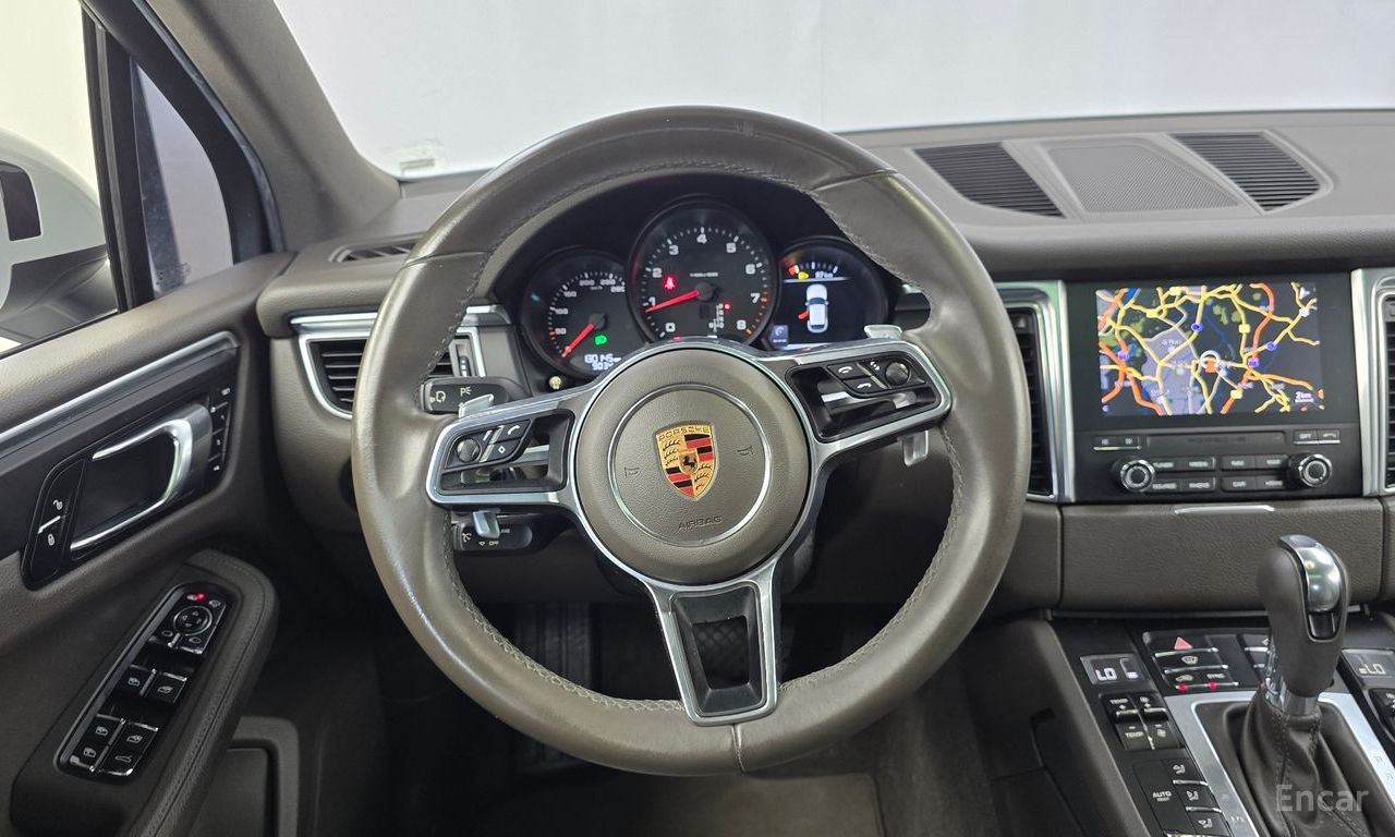 Porsche Macan 2.0 2018