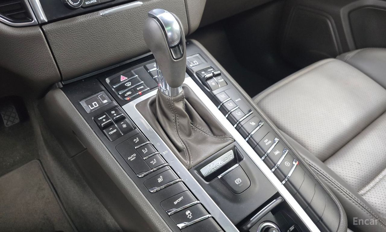 Porsche Macan 2.0 2018