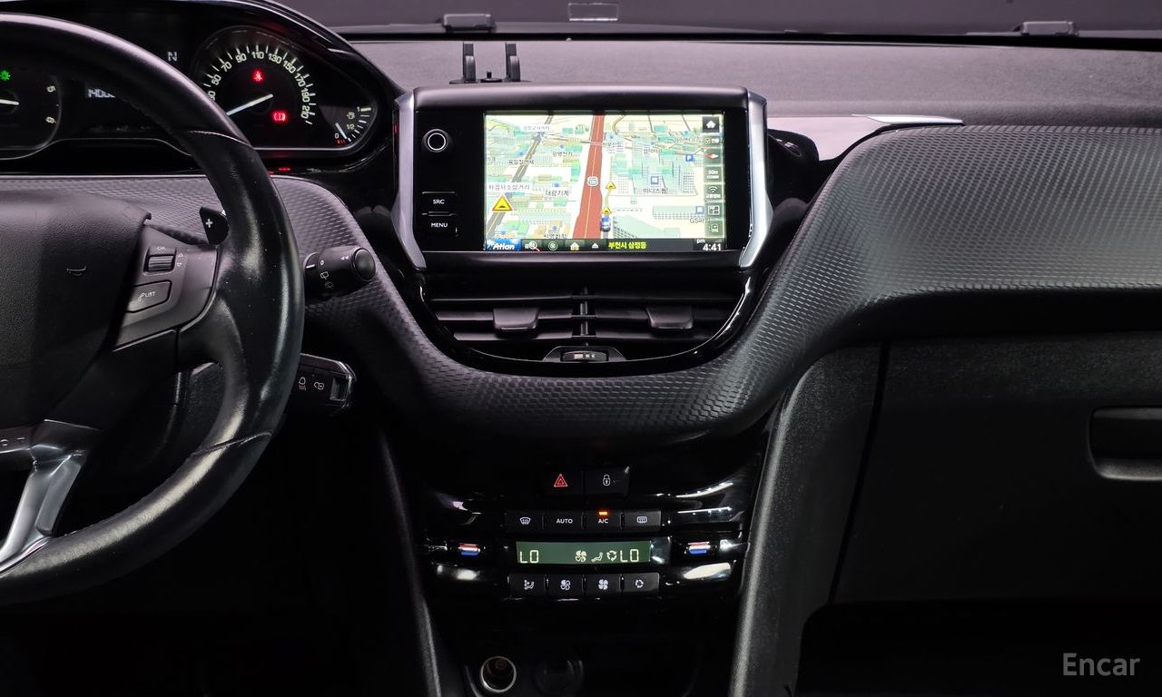 Peugeot 208 1.6 BlueHDi Allure 5-door 2017