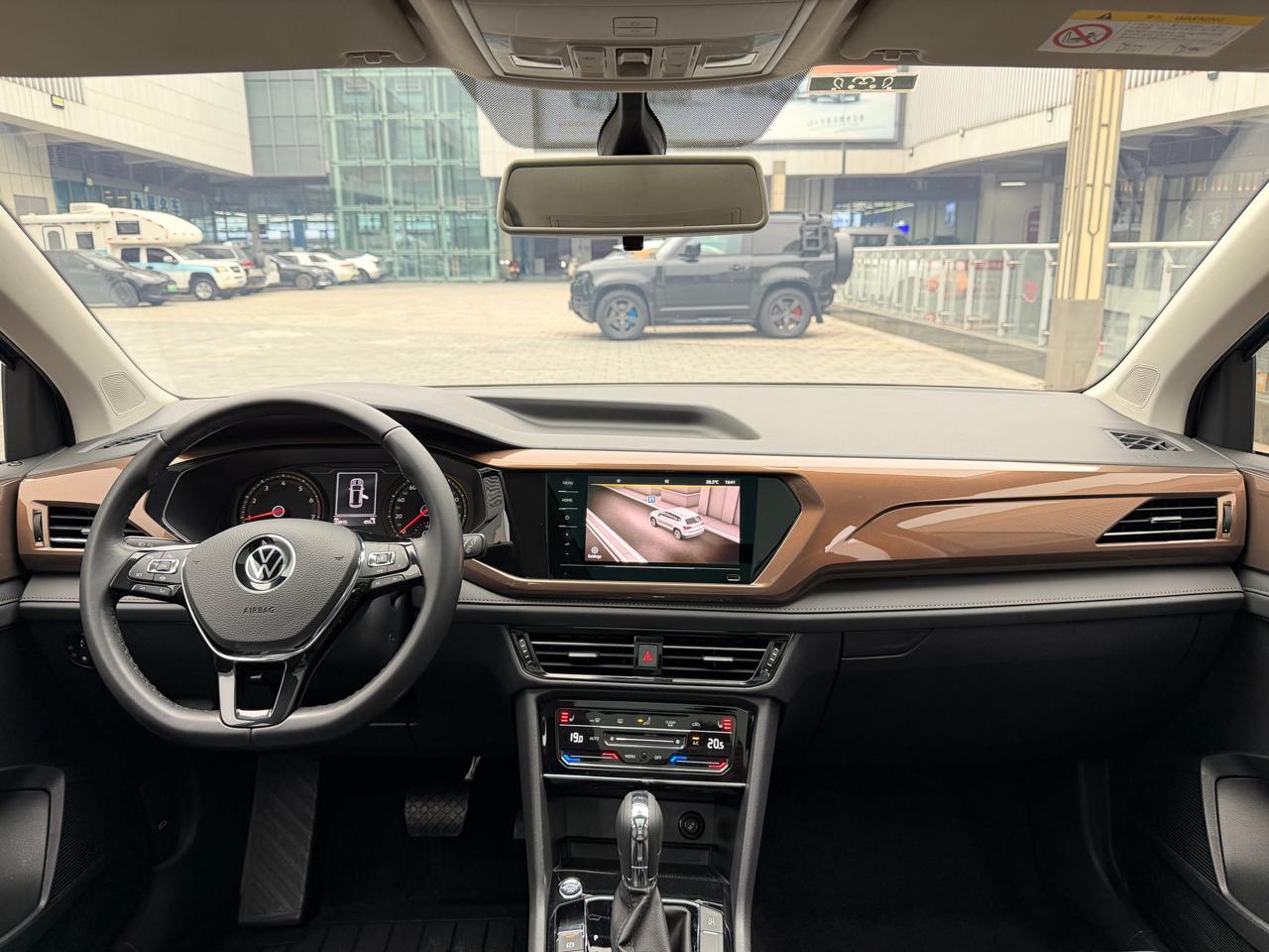 Volkswagen Tharu