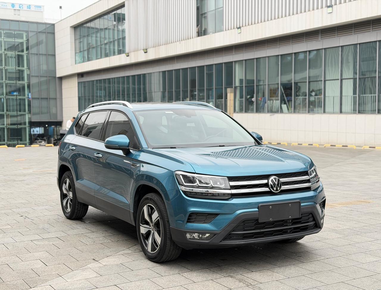 Volkswagen Tharu