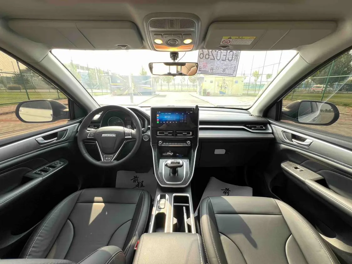 Haval M6 2021 PLUS 1.5T DCT Luxury Connected