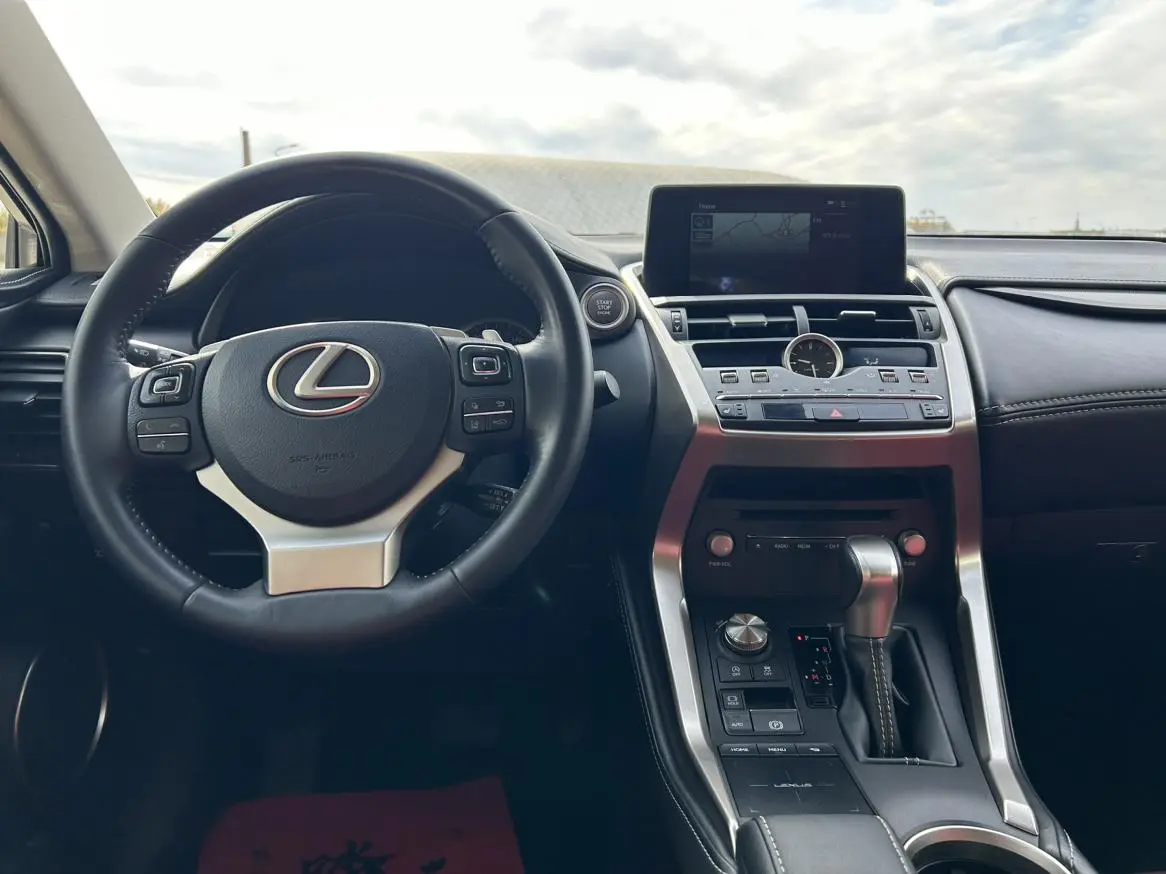 Lexus NX 2018 200 China VI