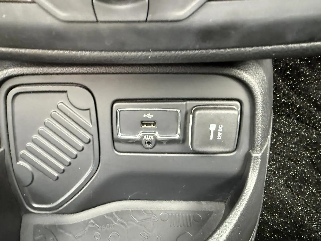 Jeep Renegade 2019 220T Auto Leading