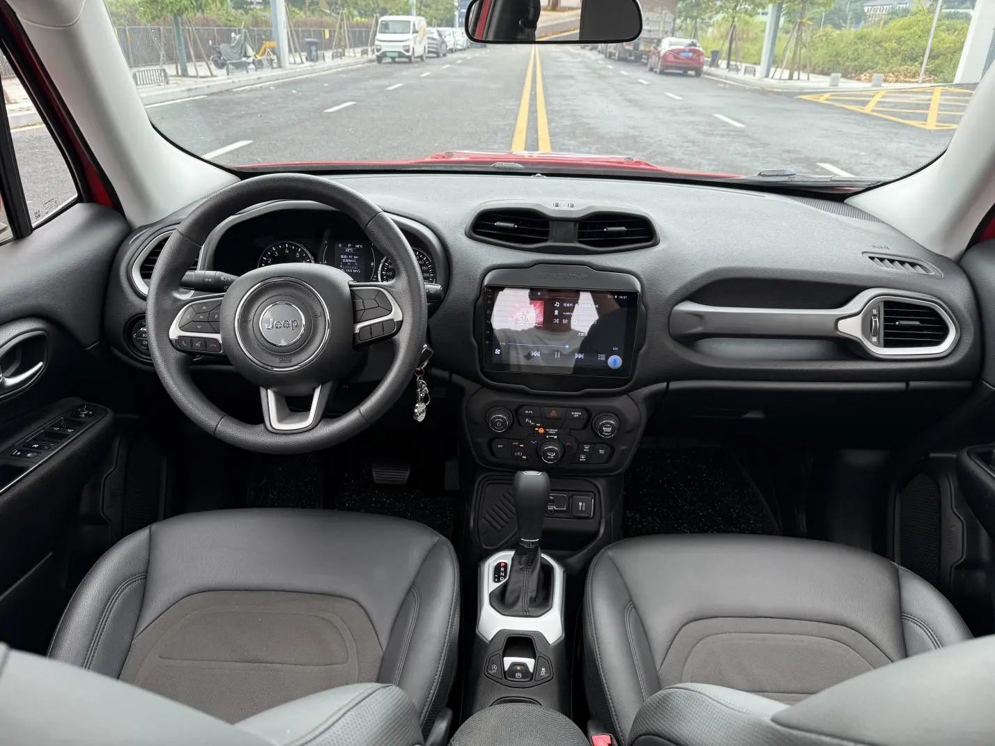 Jeep Renegade 2019 220T Auto Leading