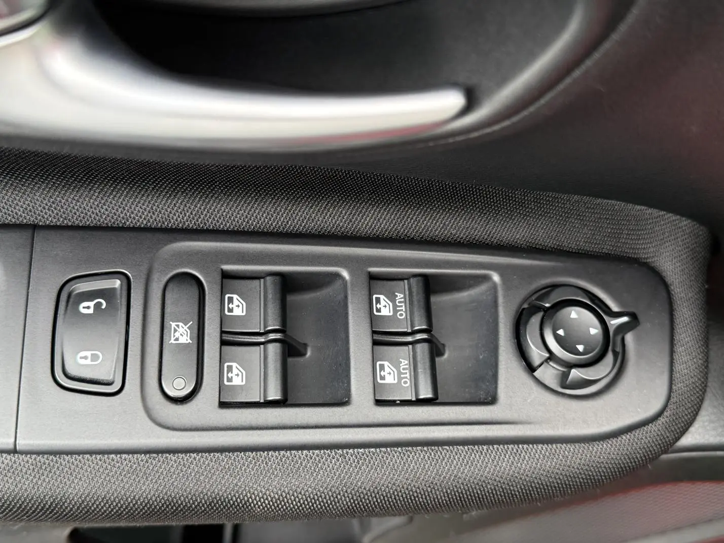 Jeep Renegade 2019 220T Auto Leading