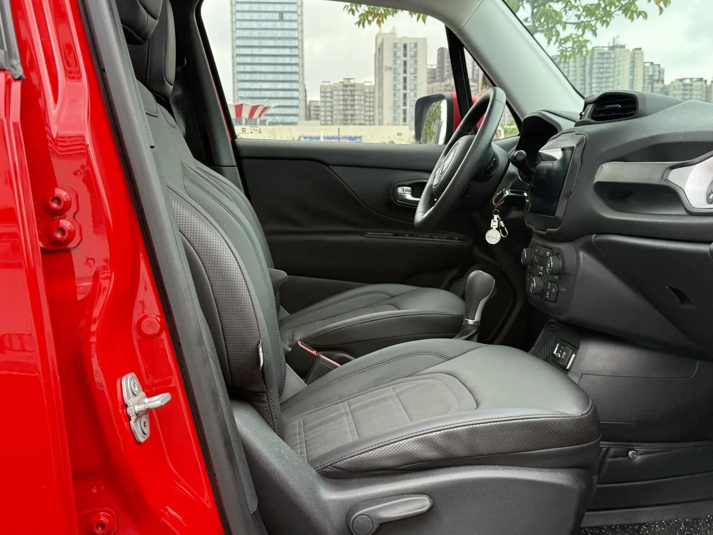 Jeep Renegade 2019 220T Auto Leading