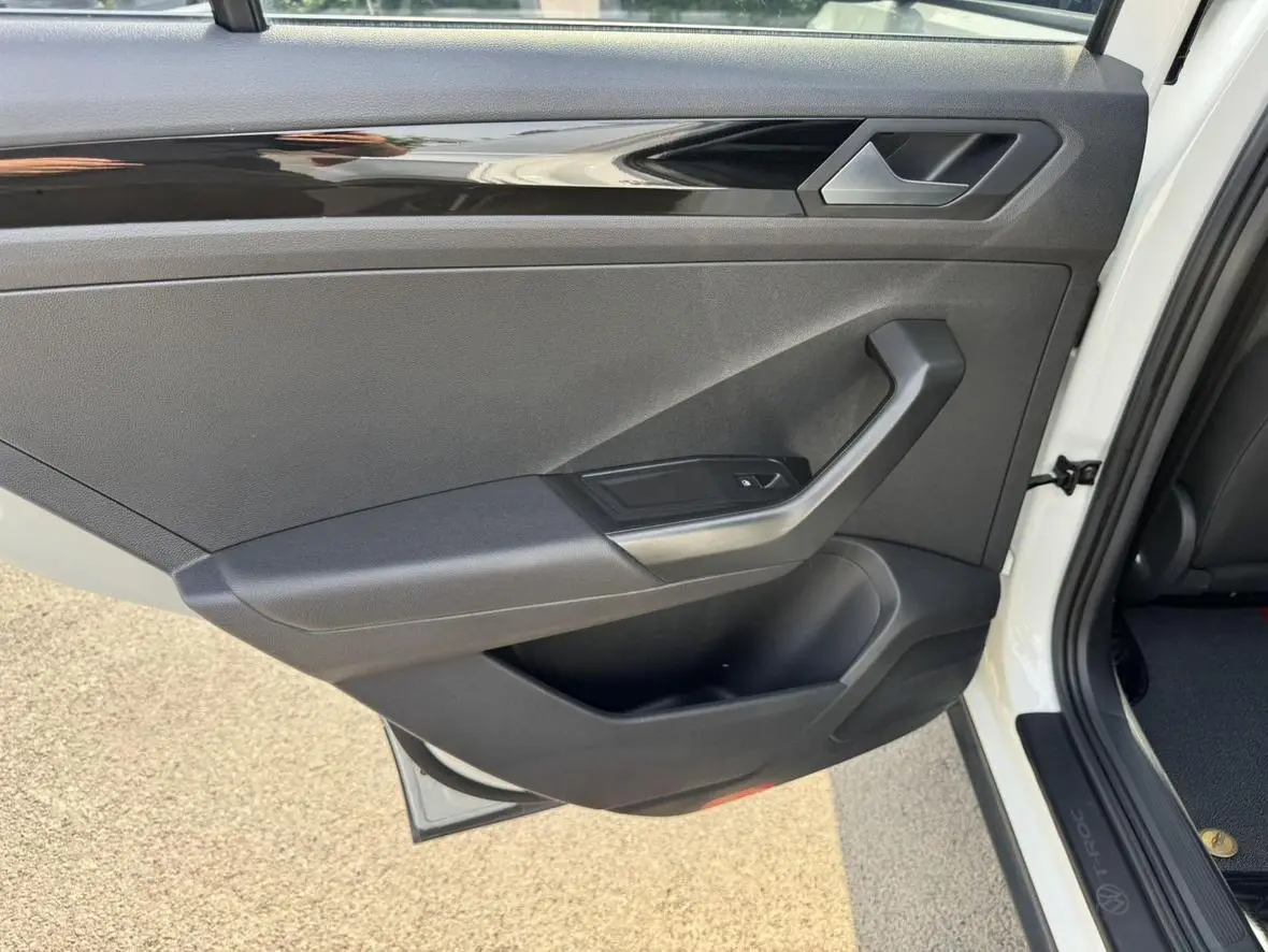 Volkswagen T-Roc 2022 280TSI DSG 2WD PLUS