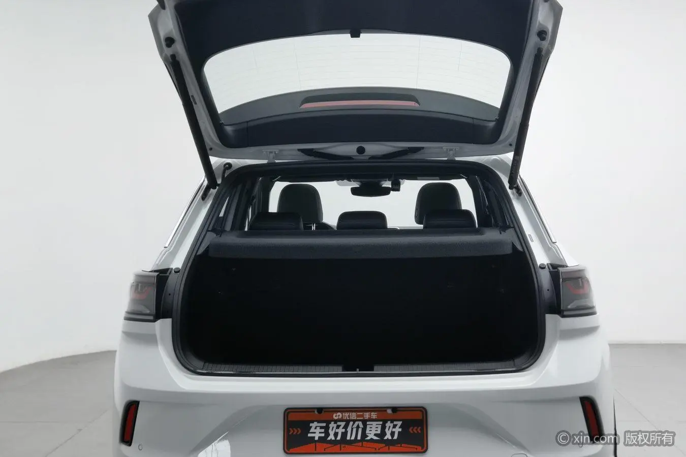 Volkswagen T-Roc 2023 300TSI DSG