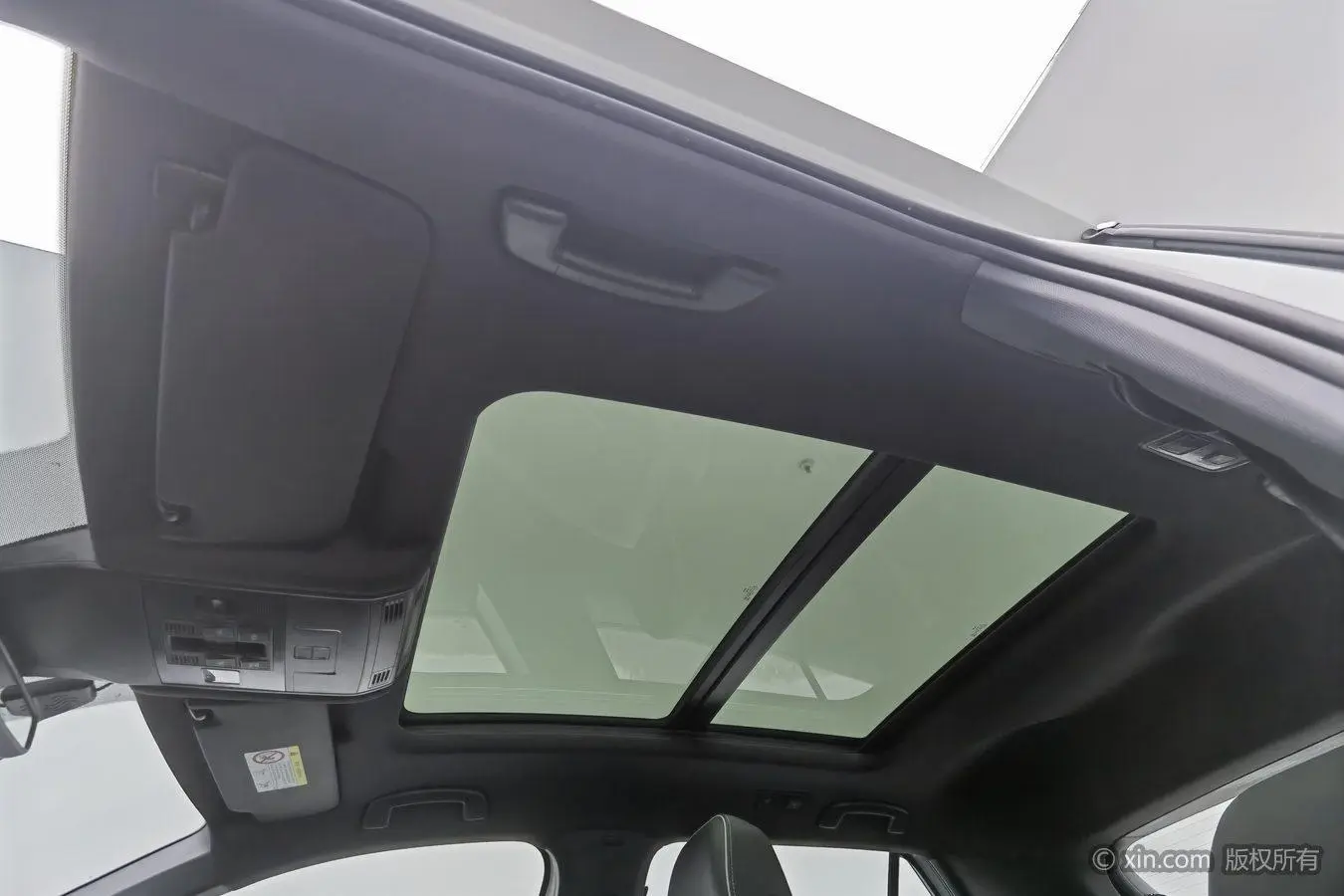 Volkswagen T-Roc 2023 300TSI DSG
