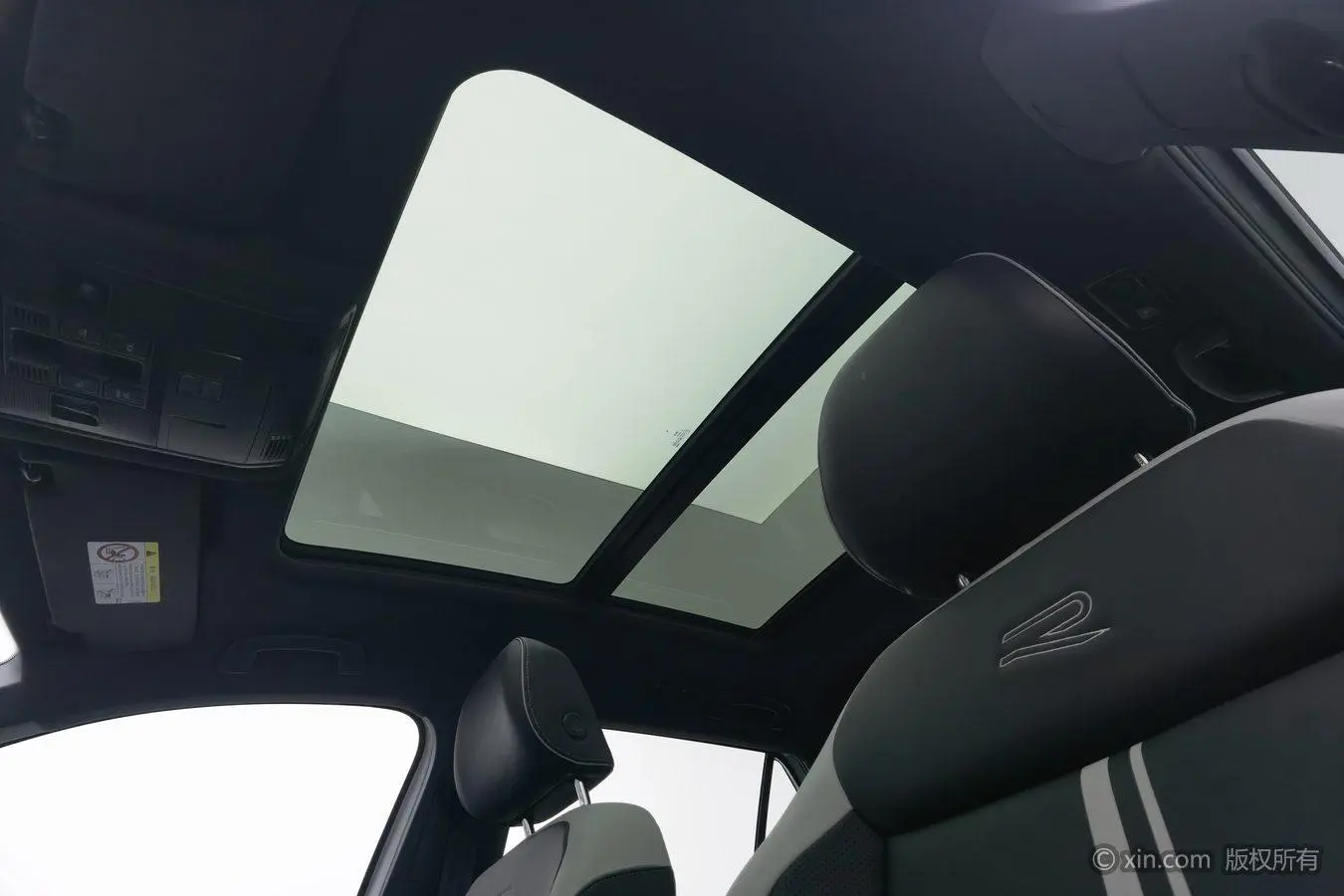Volkswagen T-Roc 2023 300TSI DSG