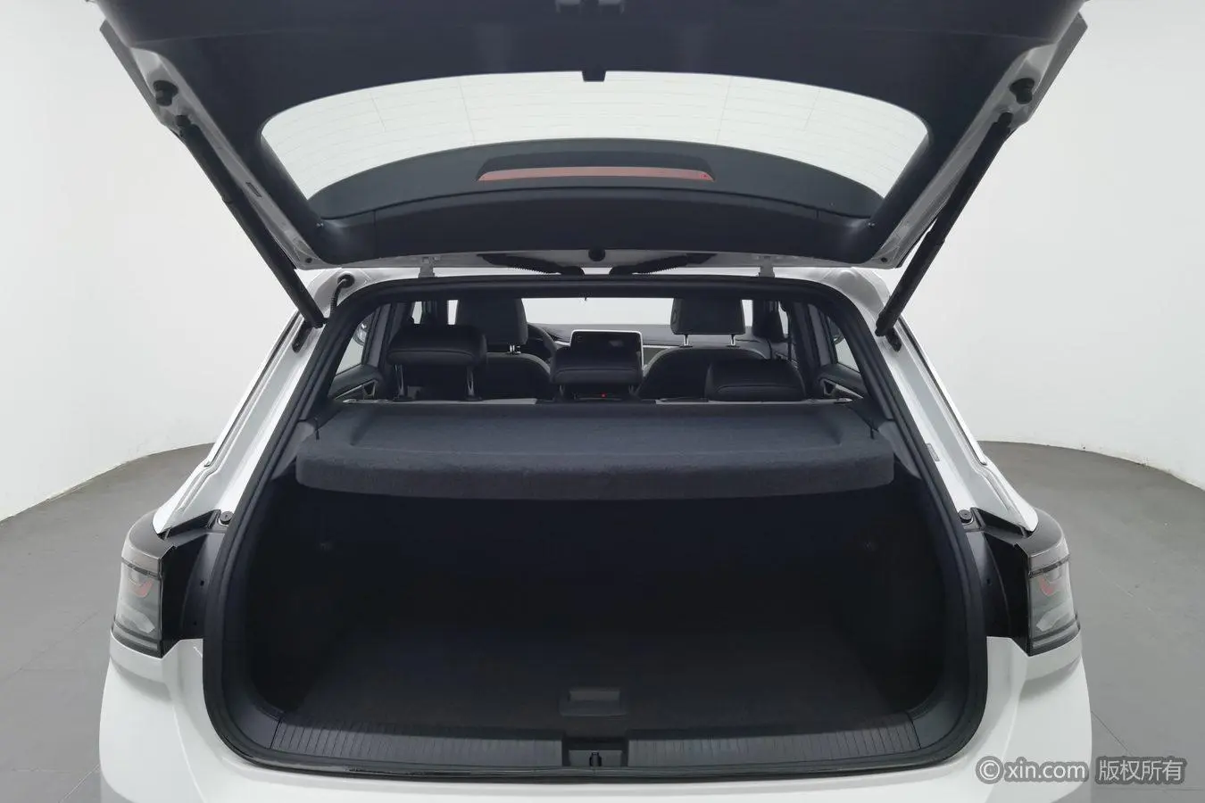 Volkswagen T-Roc 2023 300TSI DSG