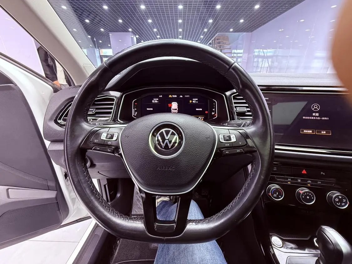 Volkswagen T-Roc 2022 280TSI DSG 2WD PLUS