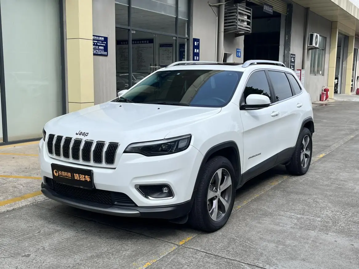Jeep Cherokee 2019 2.0T 4WD China VI