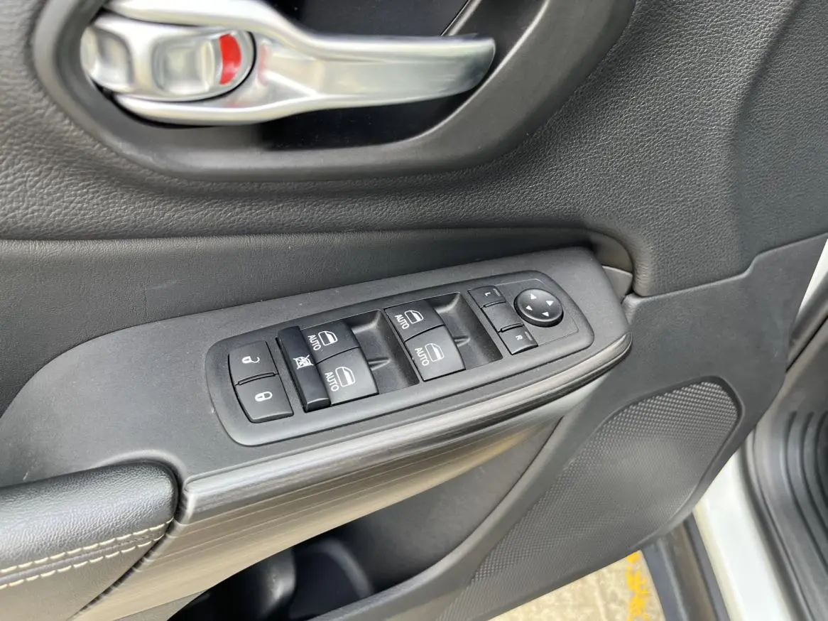 Jeep Cherokee 2019 2.0T 4WD China VI