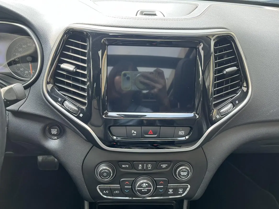 Jeep Cherokee 2019 2.0T 4WD China VI