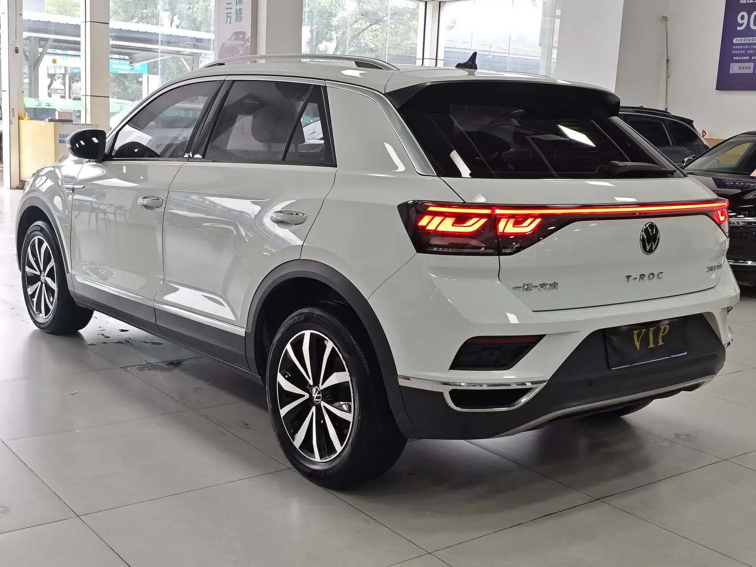 Volkswagen T-Roc 2023 280TSI DSG