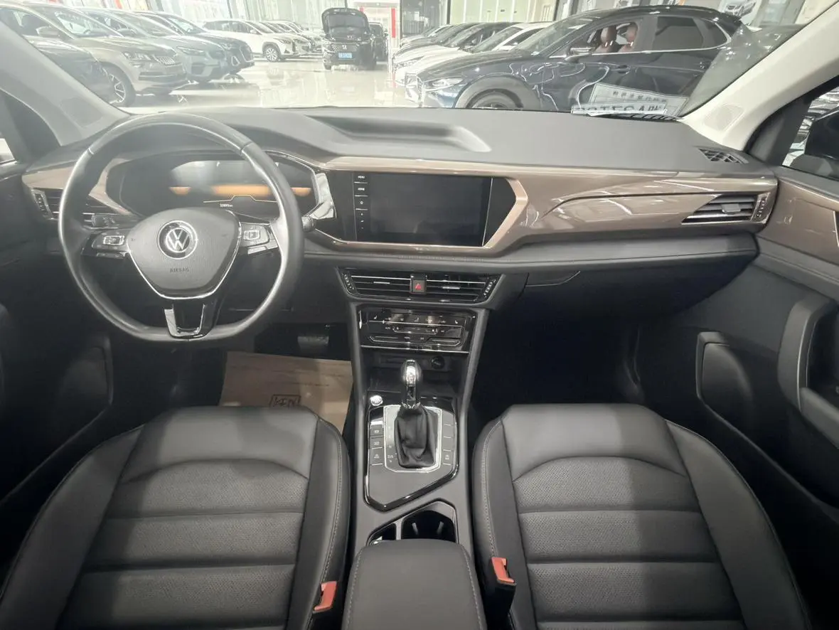 Volkswagen Tharu 2022 280TSI 2WD Luxury