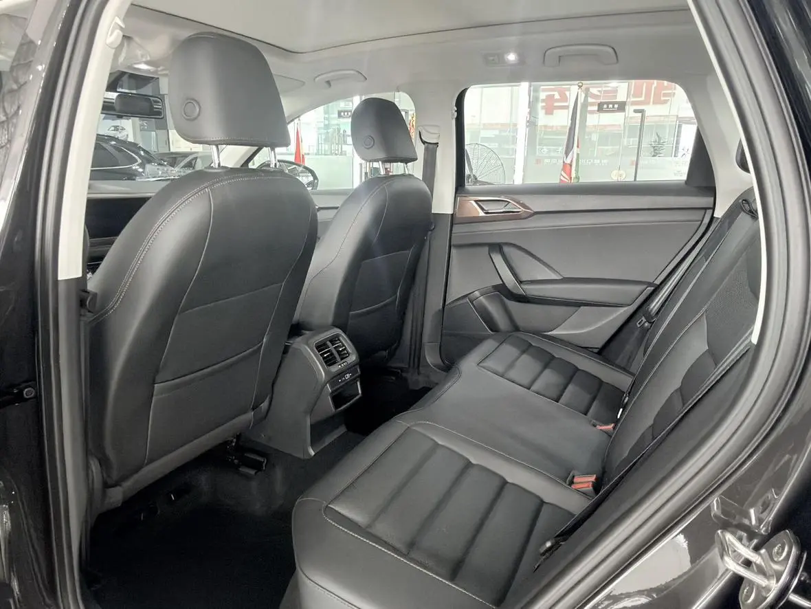 Volkswagen Tharu 2022 280TSI 2WD Luxury