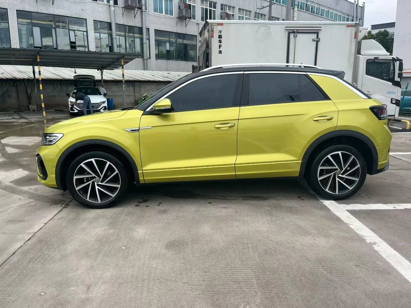 Volkswagen T-Roc 2023 300TSI DSG