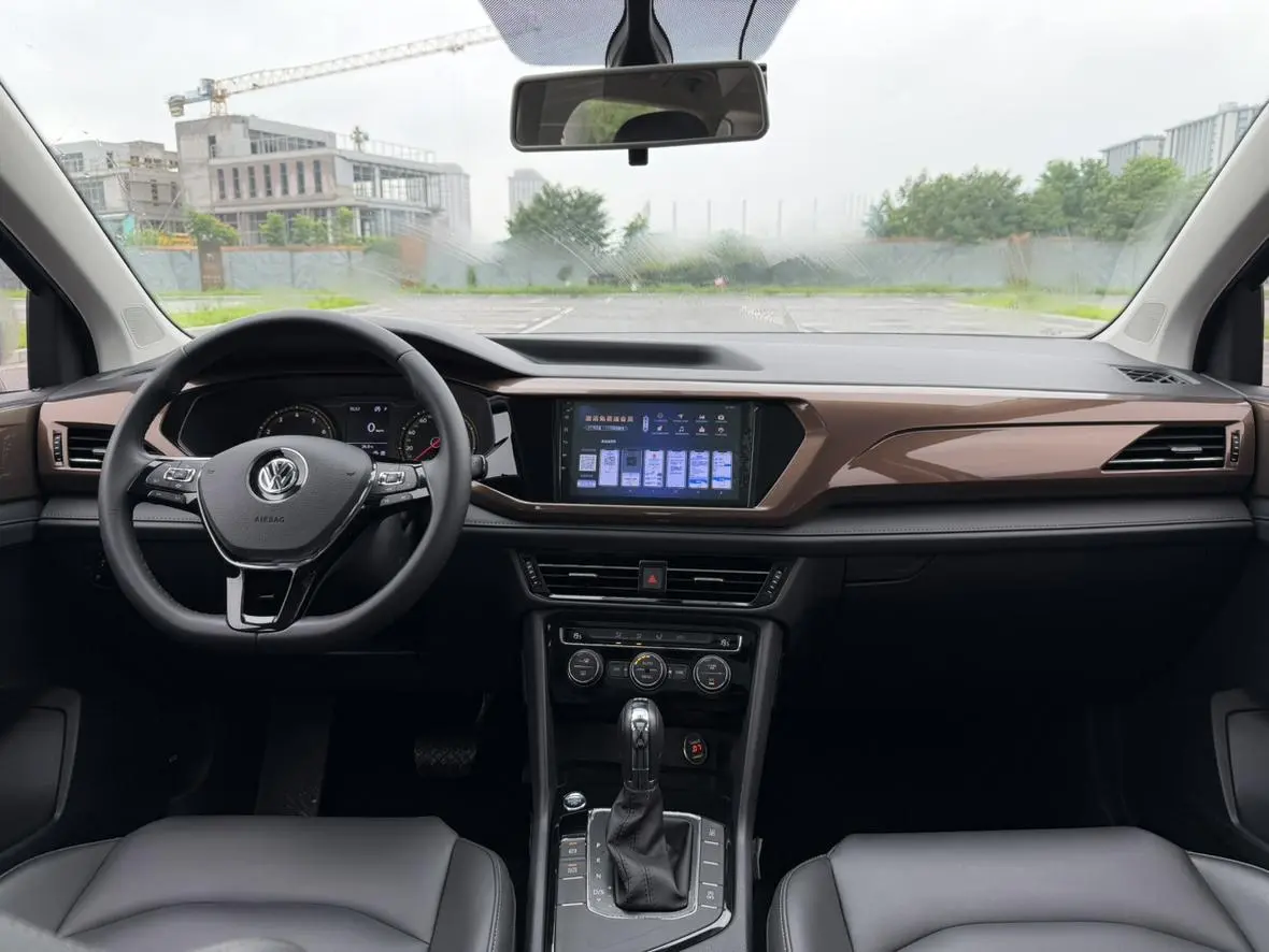 Volkswagen Tharu 2020 280TSI 2WD Comfort China VI