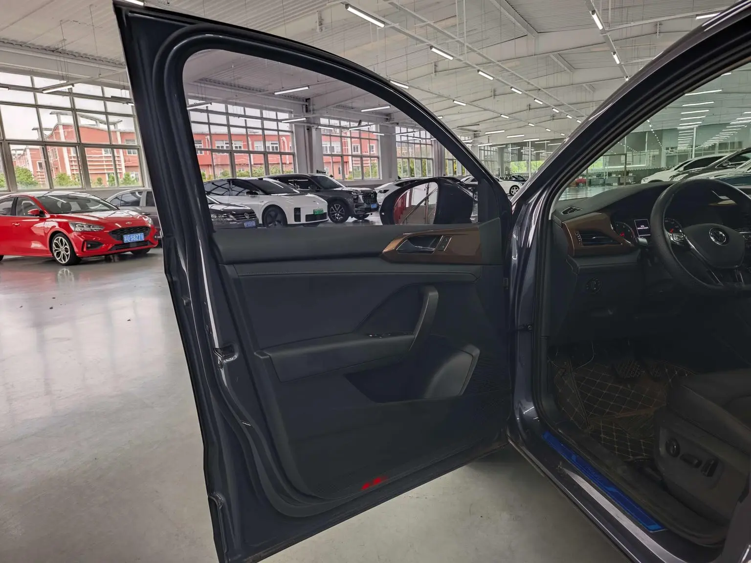 Volkswagen Tharu 2021 280TSI 2WD Luxury PLUS