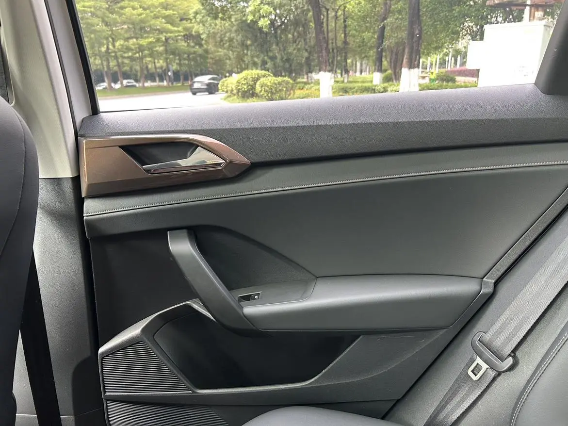 Volkswagen Tharu 2021 280TSI 2WD Comfort
