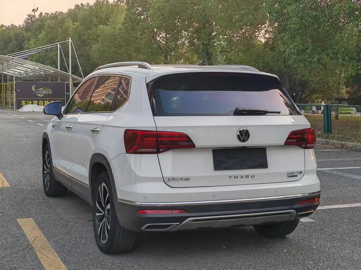 Volkswagen Tharu 2022 330TSI 4WD Luxury