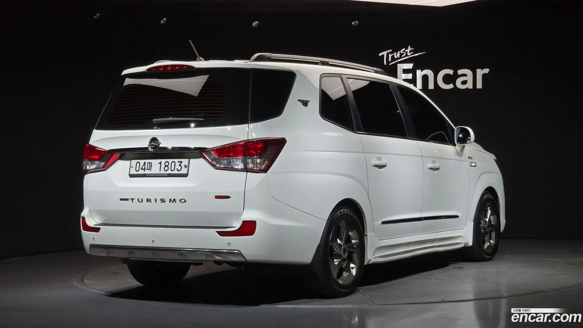 KG Mobility KORANDO 4WD Extreme Sport 9-Seater