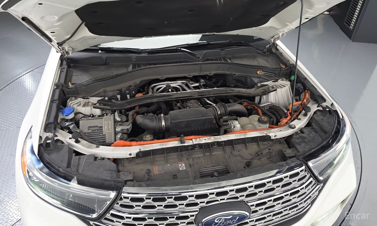 Ford Explorer 6th generation 3.0 PHEV 2021