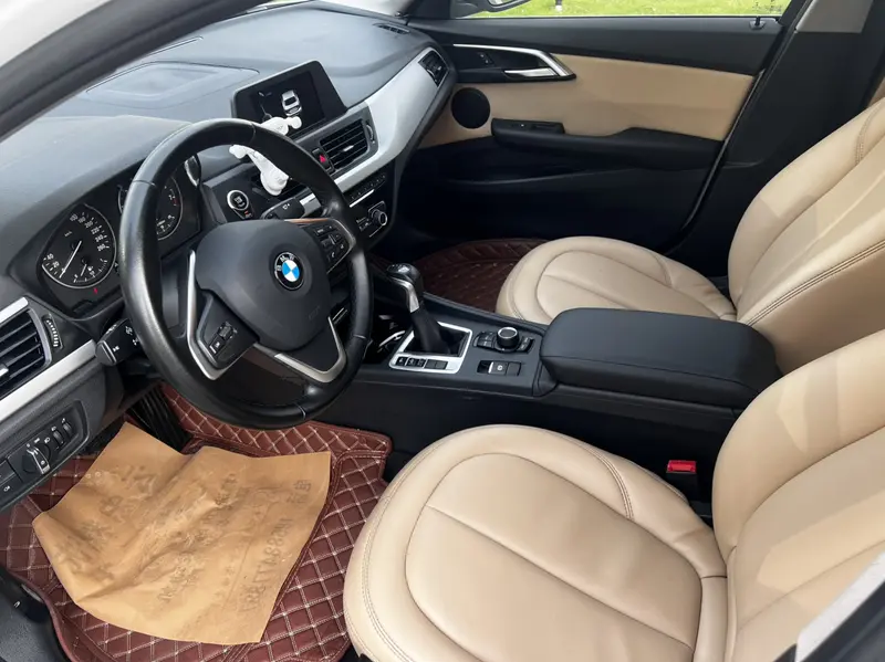 BMW 1 Series 2017 118i Fashion Model