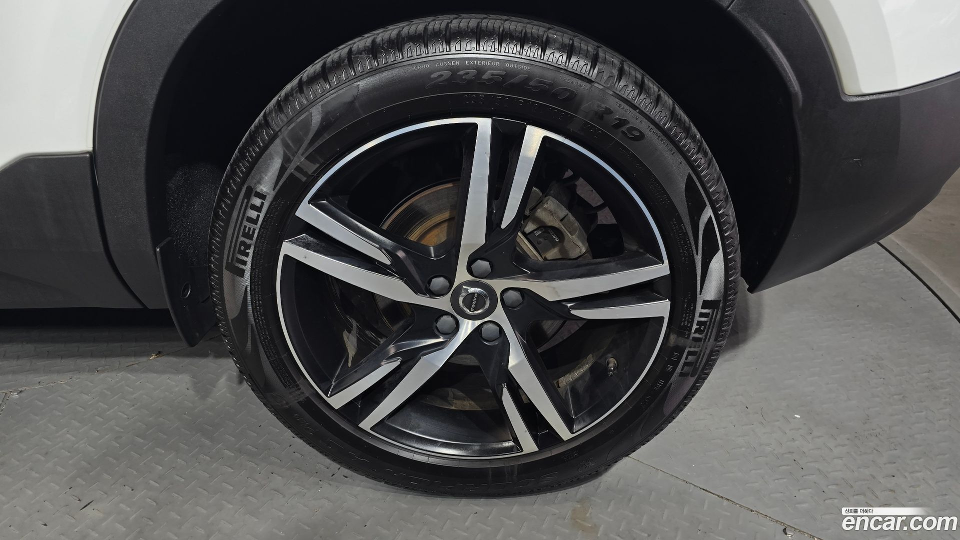 Volvo XC40 B4 R-Design