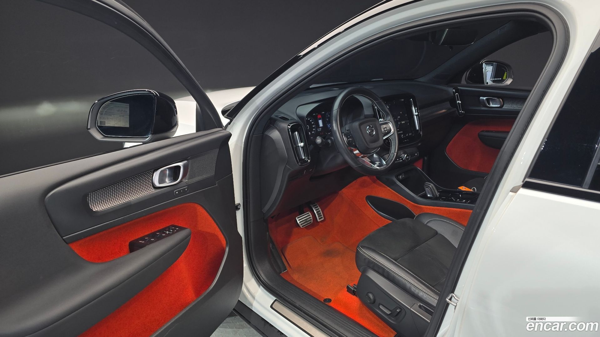 Volvo XC40 B4 R-Design
