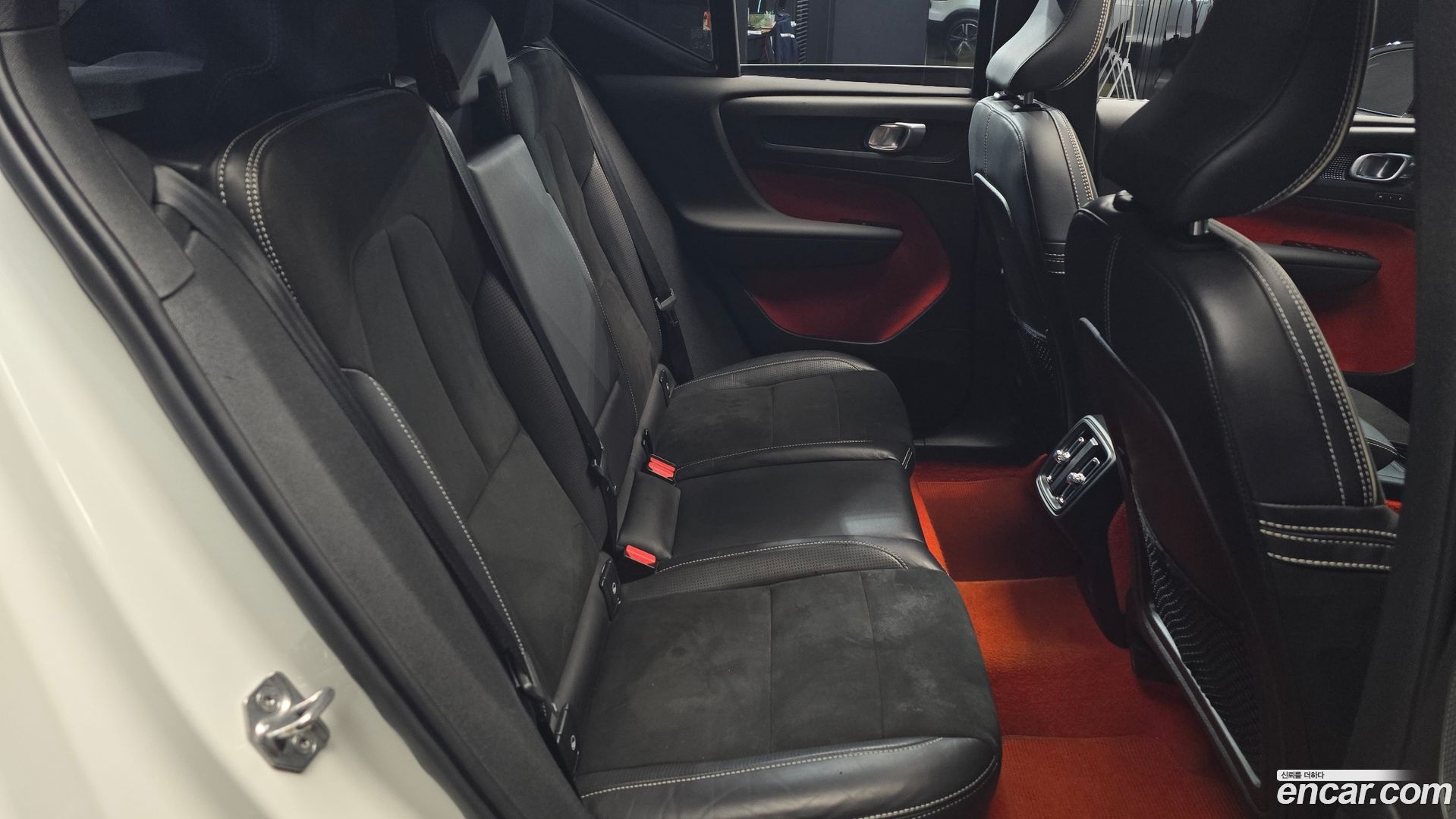 Volvo XC40 B4 R-Design