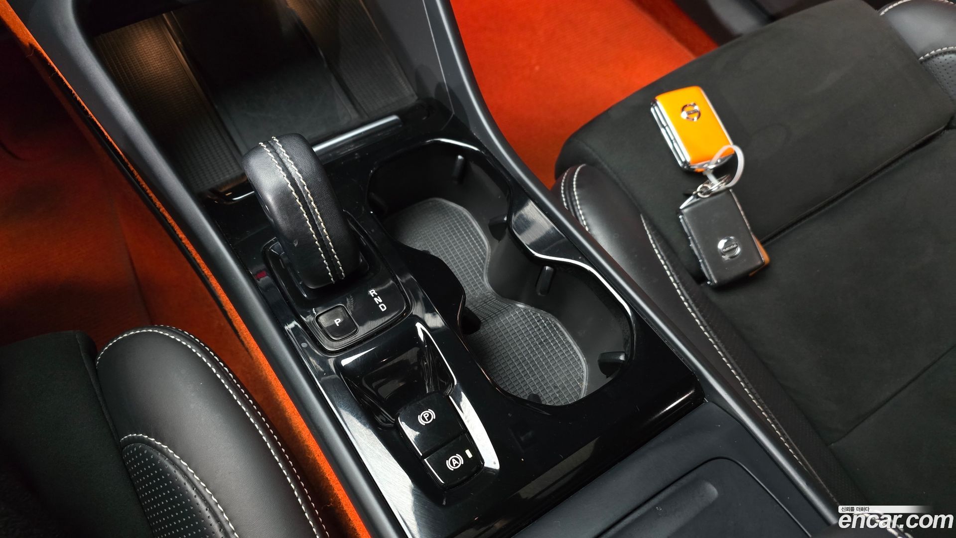 Volvo XC40 B4 R-Design
