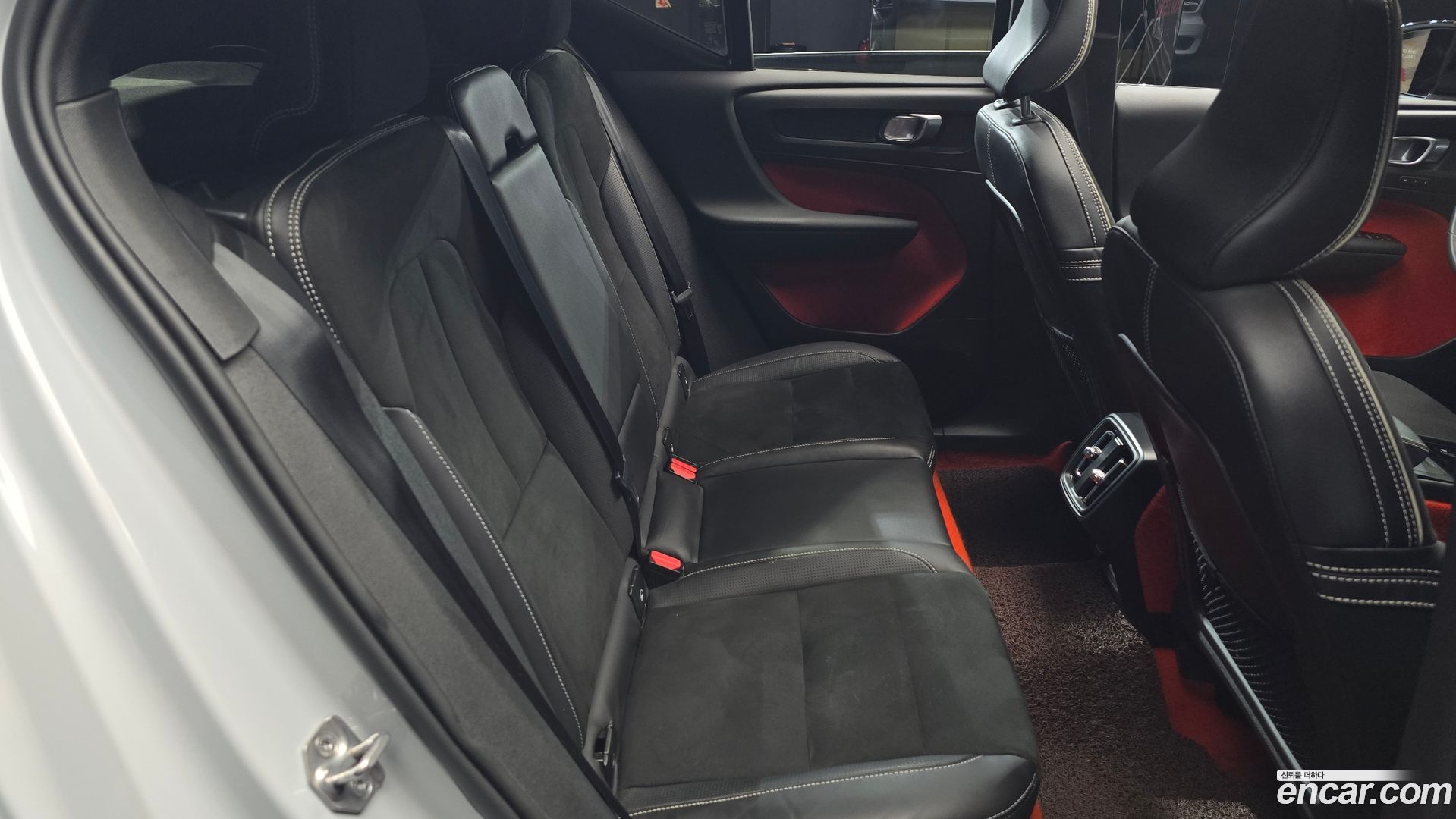 Volvo XC40 B4 R-Design