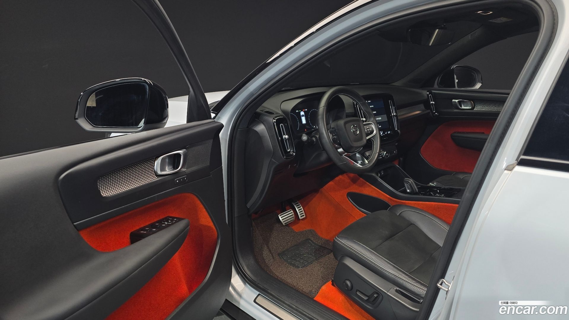 Volvo XC40 B4 R-Design