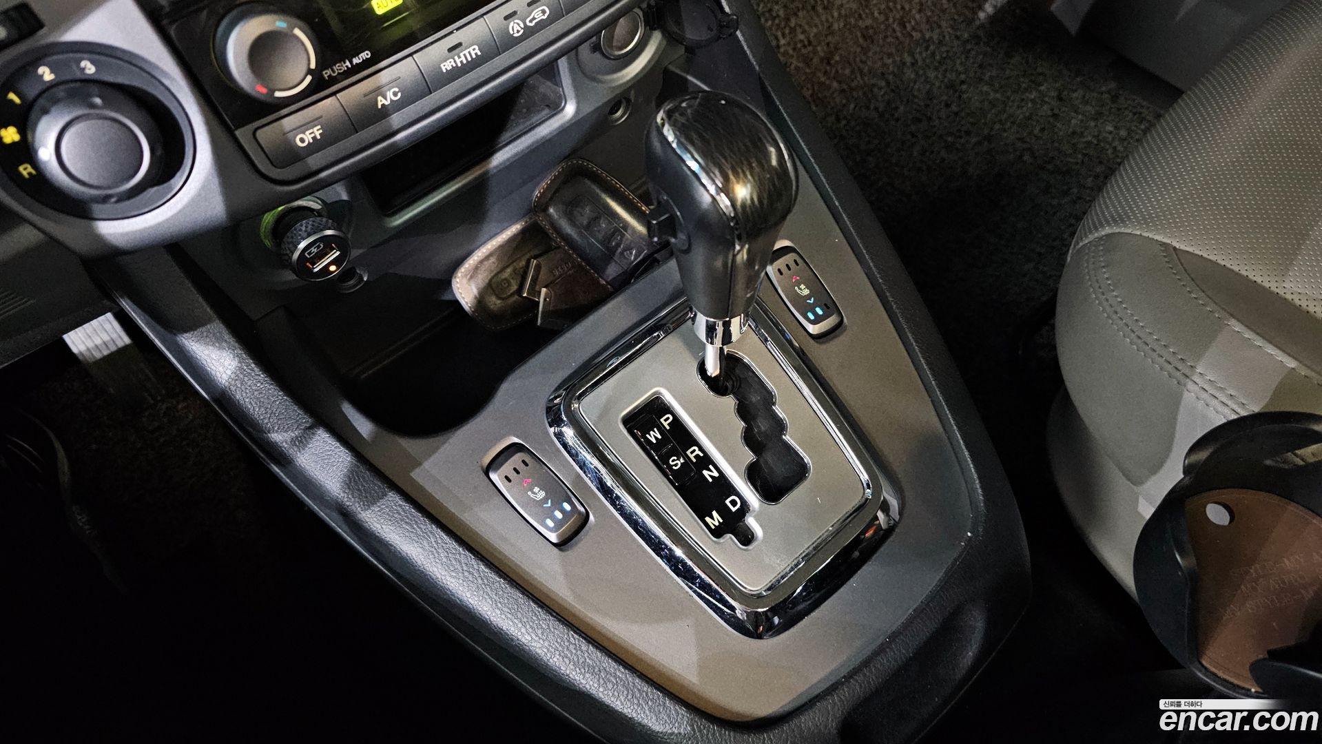 KG Mobility KORANDO 4WD Chateau 9-seater