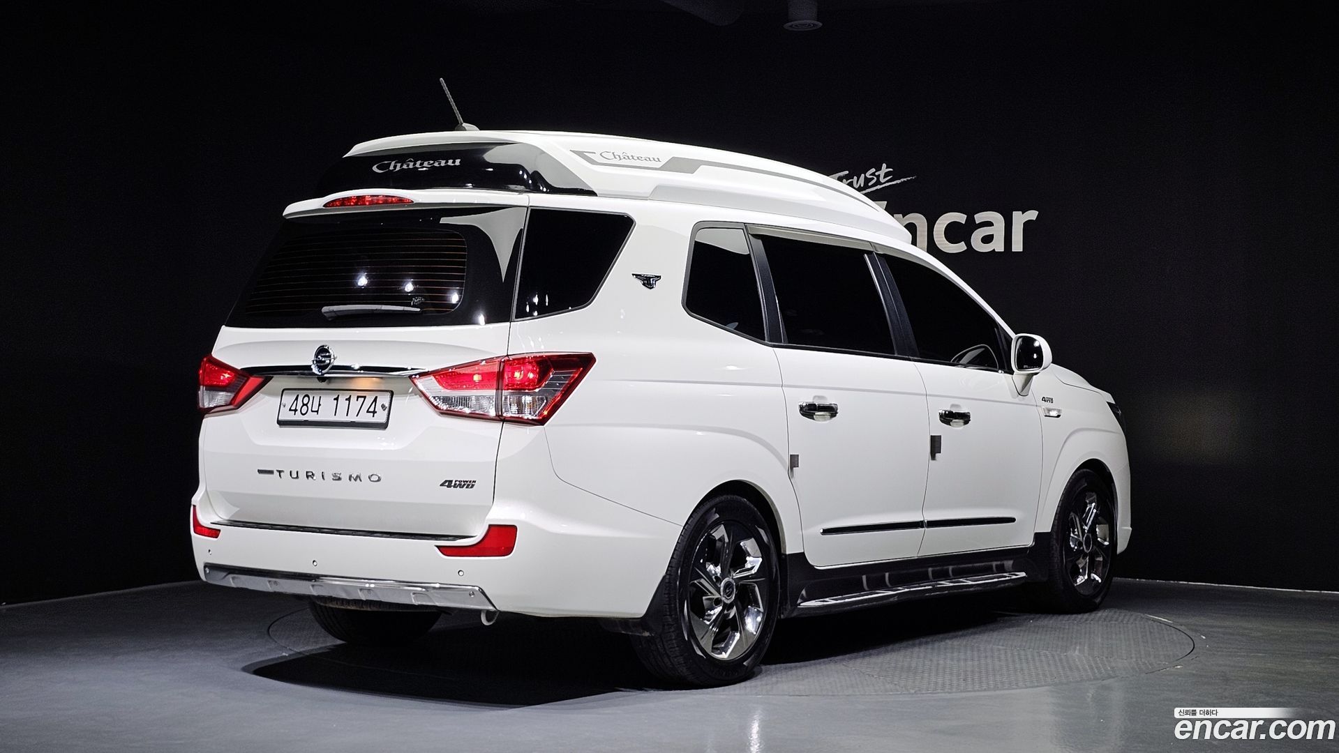 KG Mobility KORANDO 4WD Chateau 9-seater