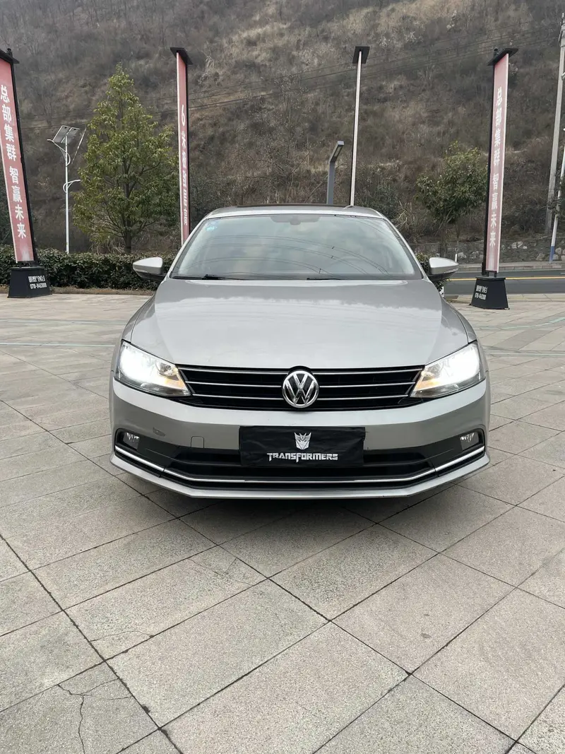 Sagitar 2018 180TSI DSG Premium Edition