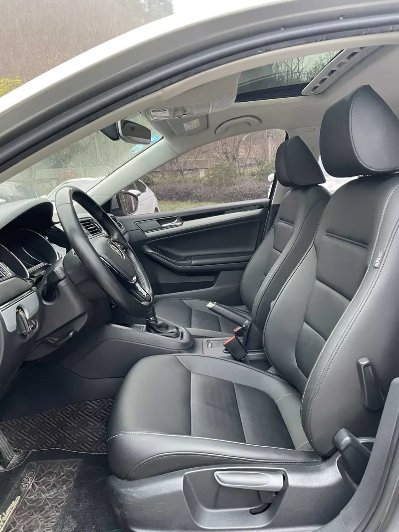 Sagitar 2018 180TSI DSG Premium Edition