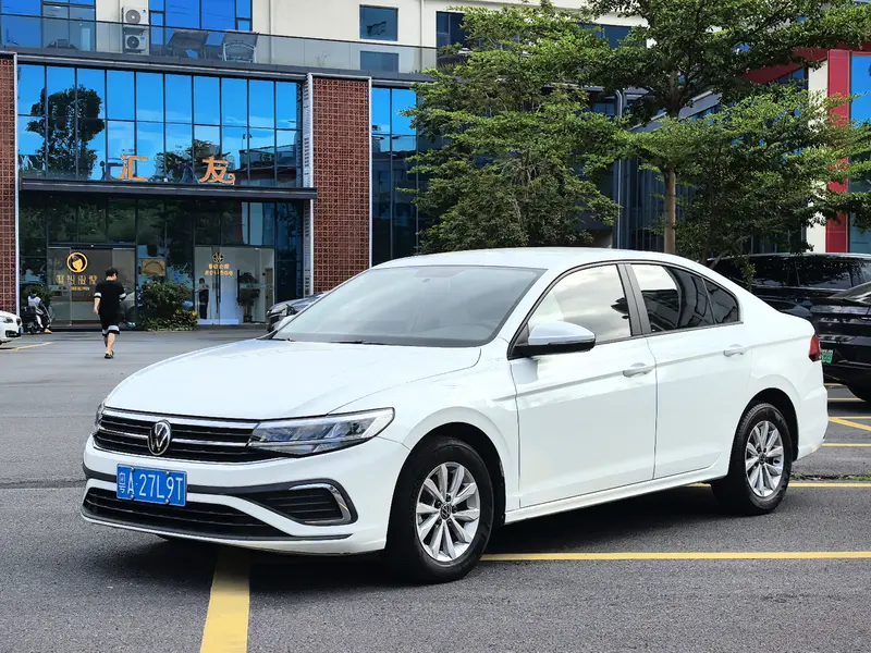 Bora 2023 200TSI DSG Smooth Edition