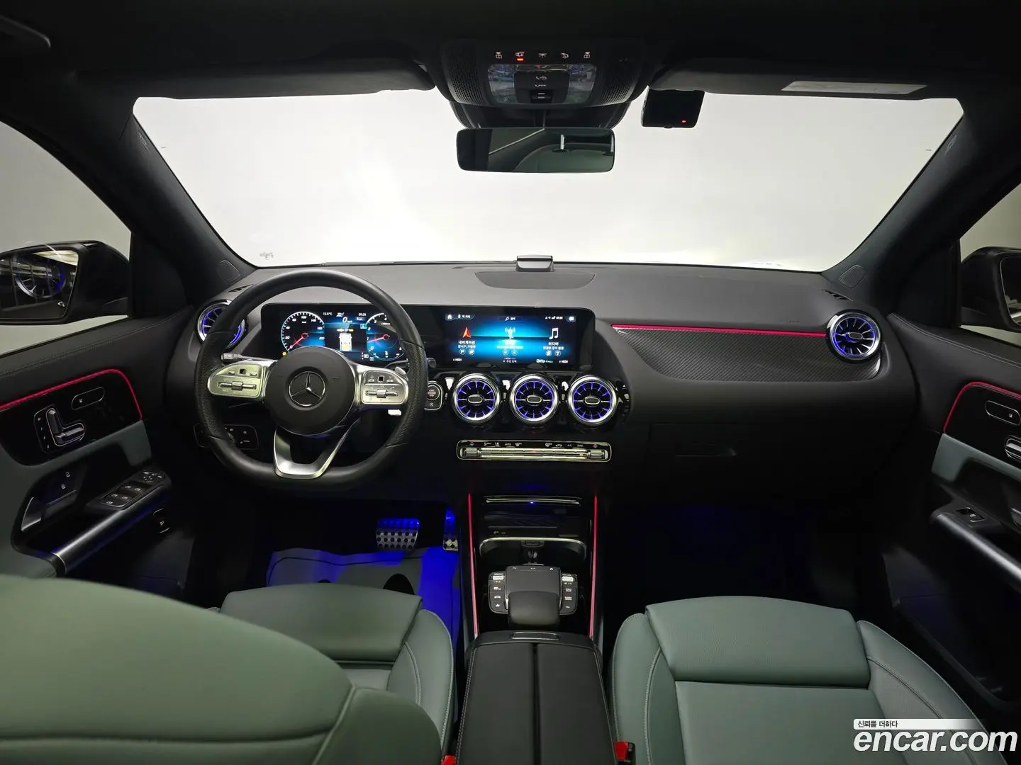 Mercedes-Benz GLA-Class GLA250 4MATIC 2023
