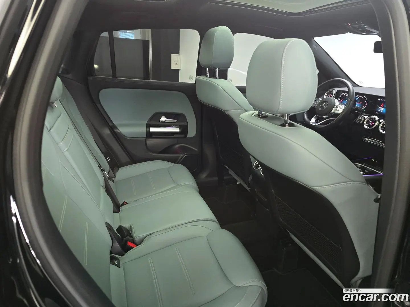 Mercedes-Benz GLA-Class GLA250 4MATIC 2023