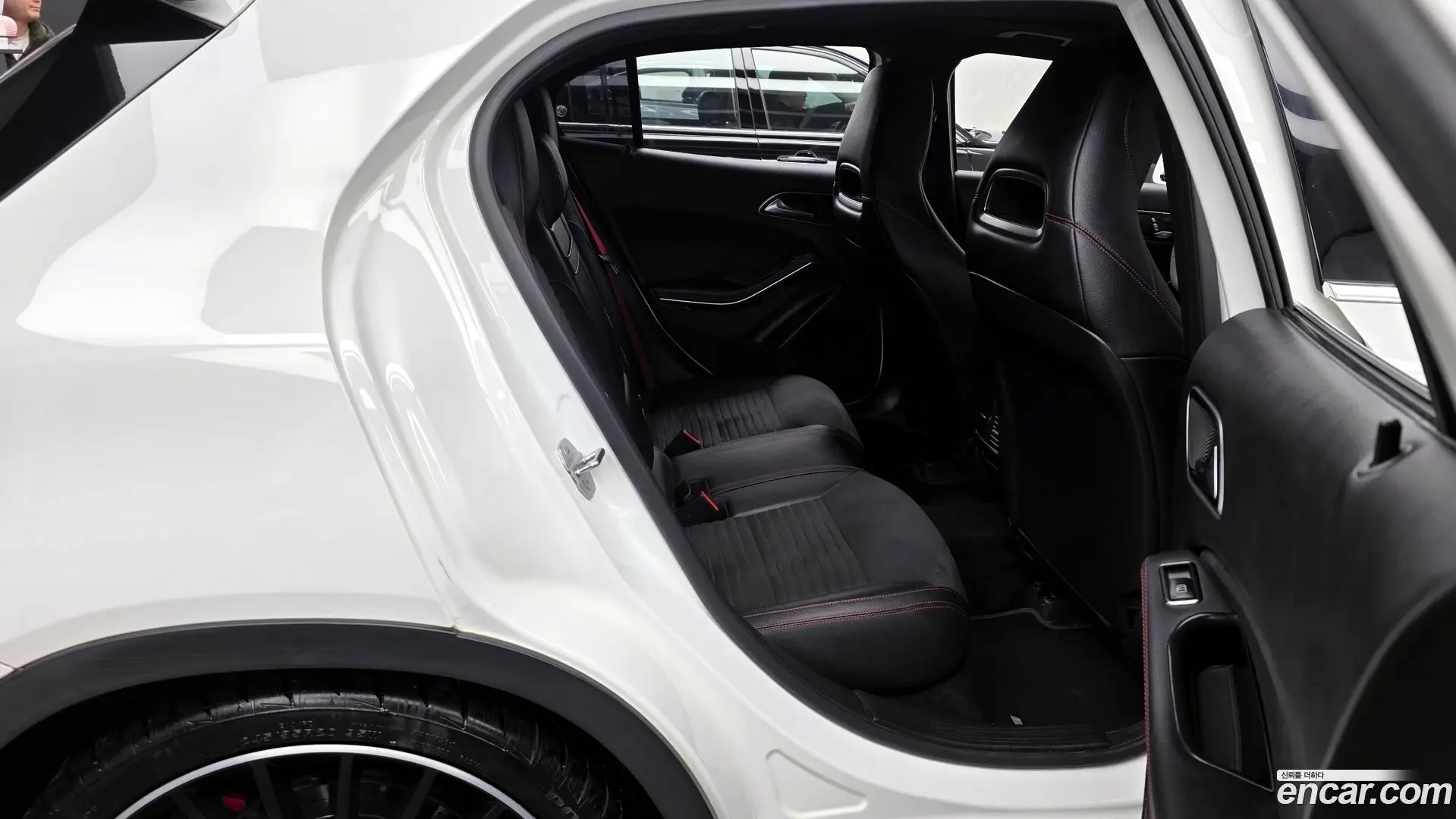 Mercedes-Benz GLA-Class GLA45 AMG 4MATIC 2017