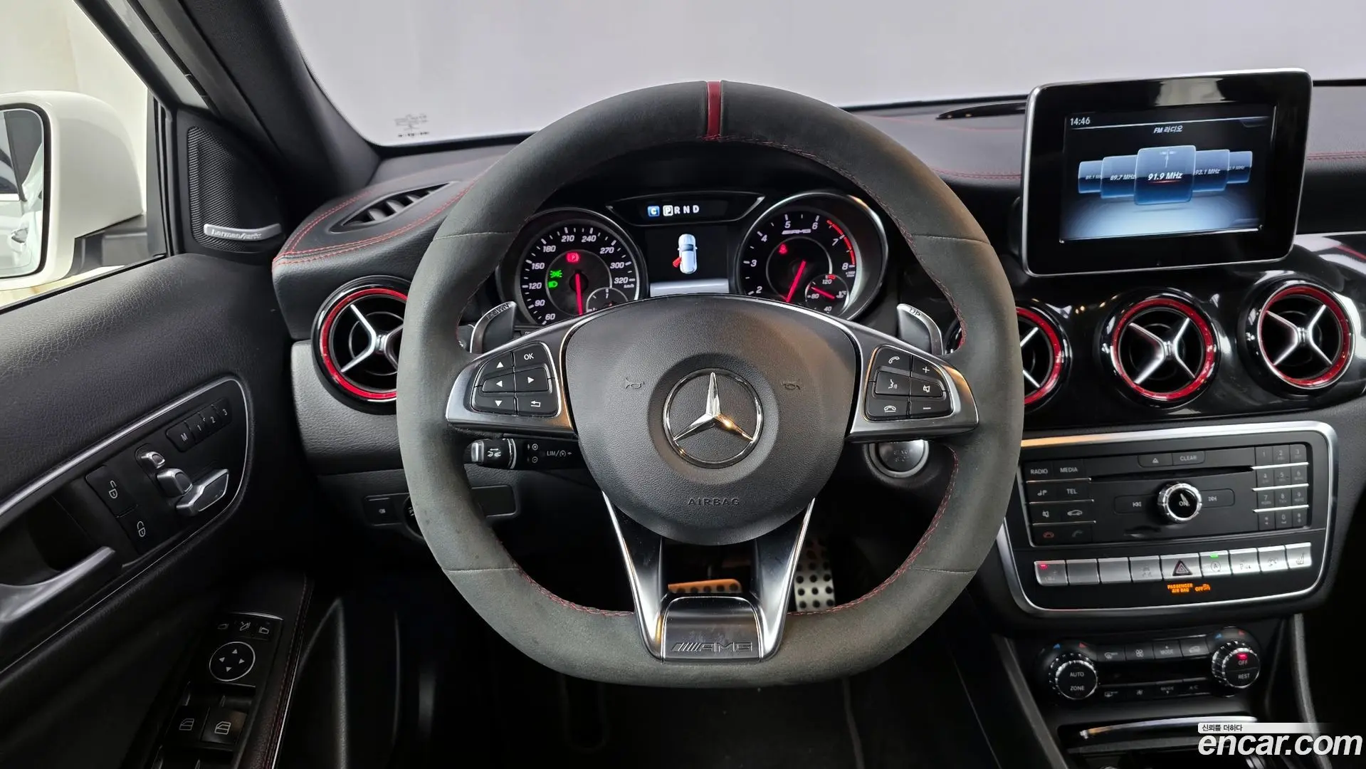 Mercedes-Benz GLA-Class GLA45 AMG 4MATIC 2017